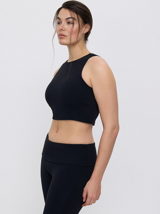 Топ спортивный MELA